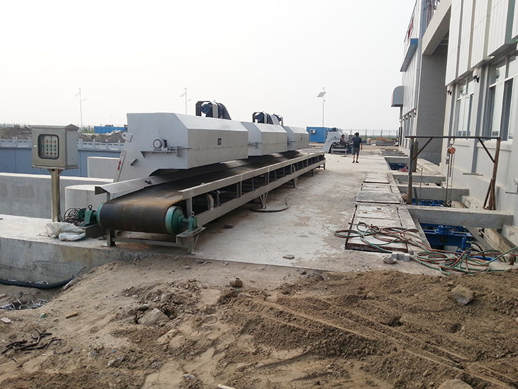 TD75型通用固定式帶式輸送機