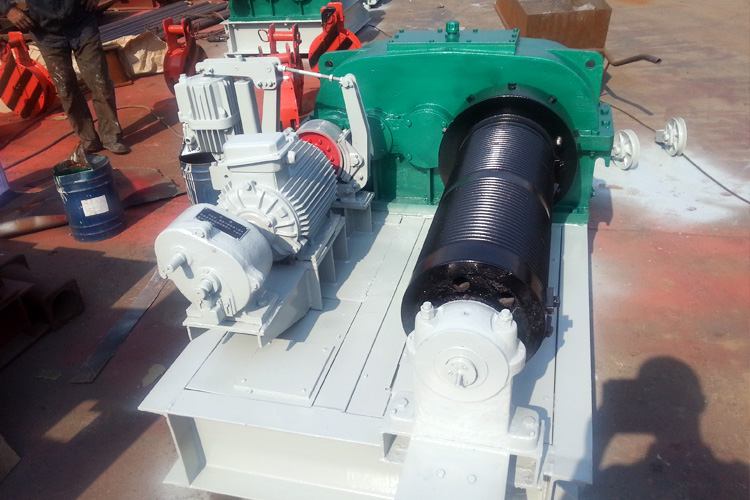 <strong>封閉式卷揚(yáng)啟閉機(jī)</strong>