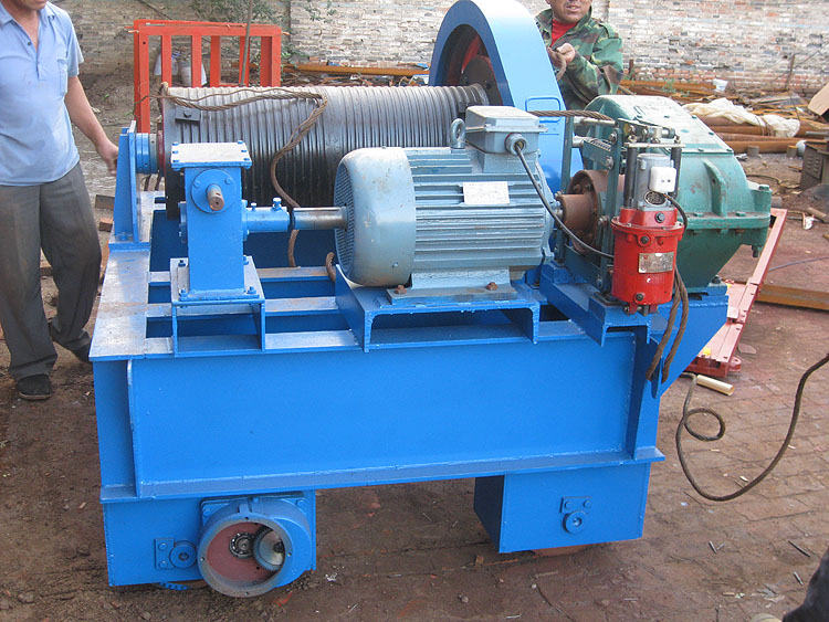 40T<strong>移動式卷揚啟閉機</strong>